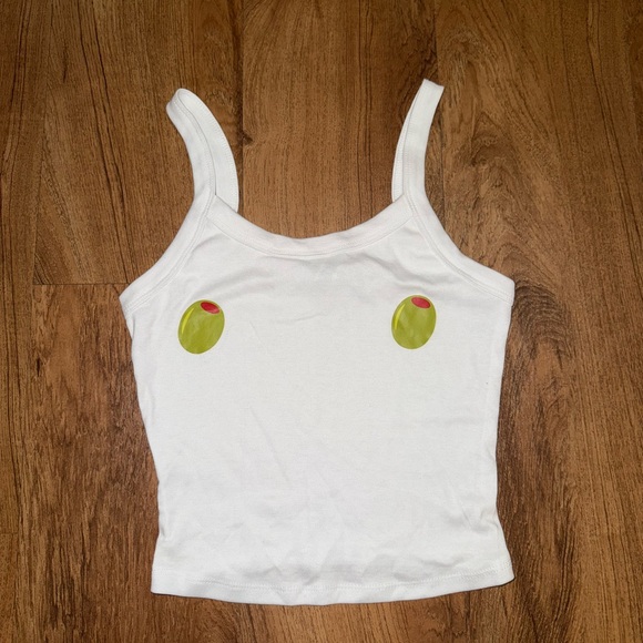 NWOT Graphic Tank - Picture 1 of 3